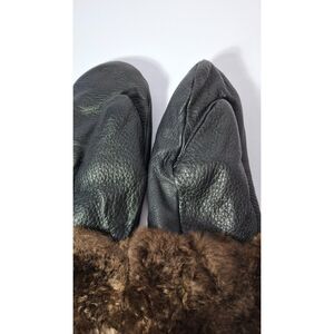 Furs for Fun.com mittens, leather, Rupert, ID, USA, deerhide, beaver fur, nice